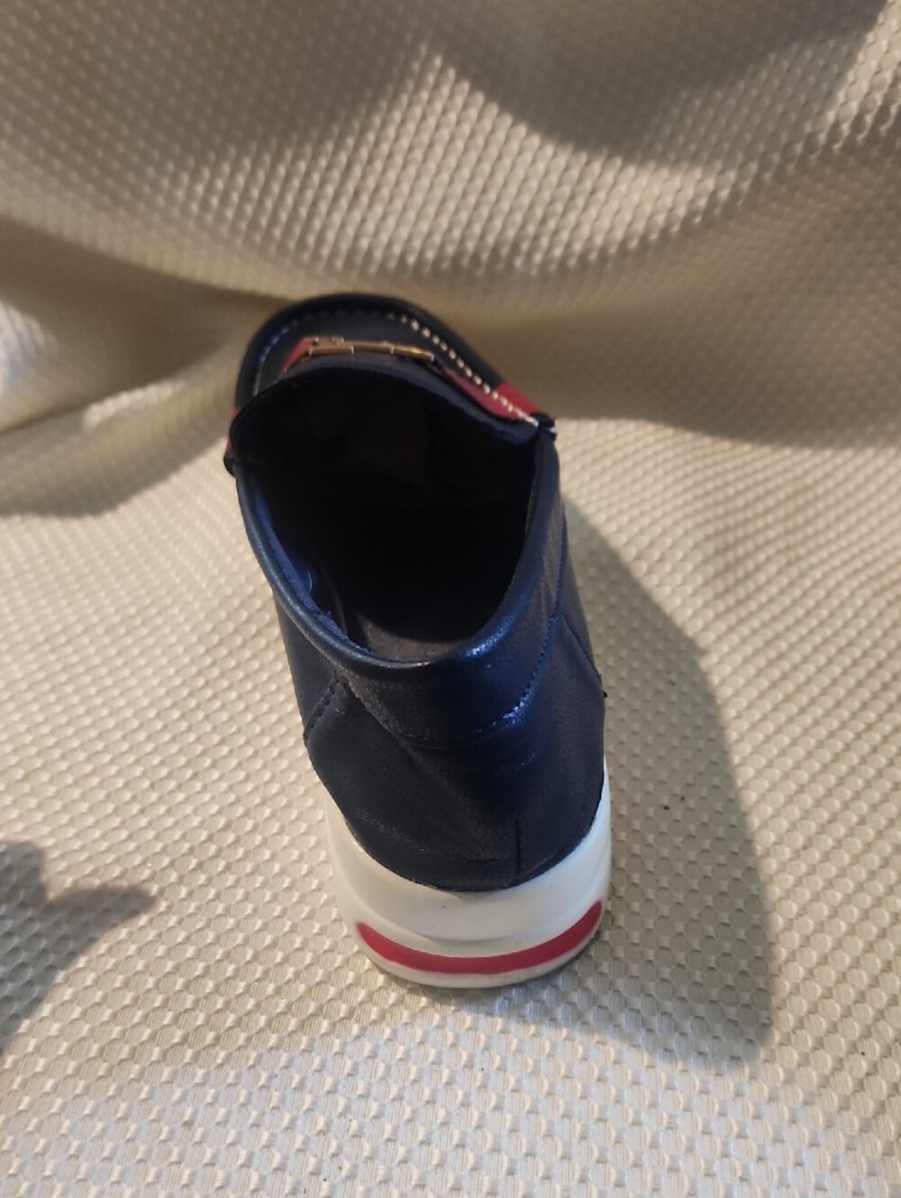 Tommy Hilfiger Navy and Red Slip-On Loafers with Gold H Accent - Picture 5 of 11